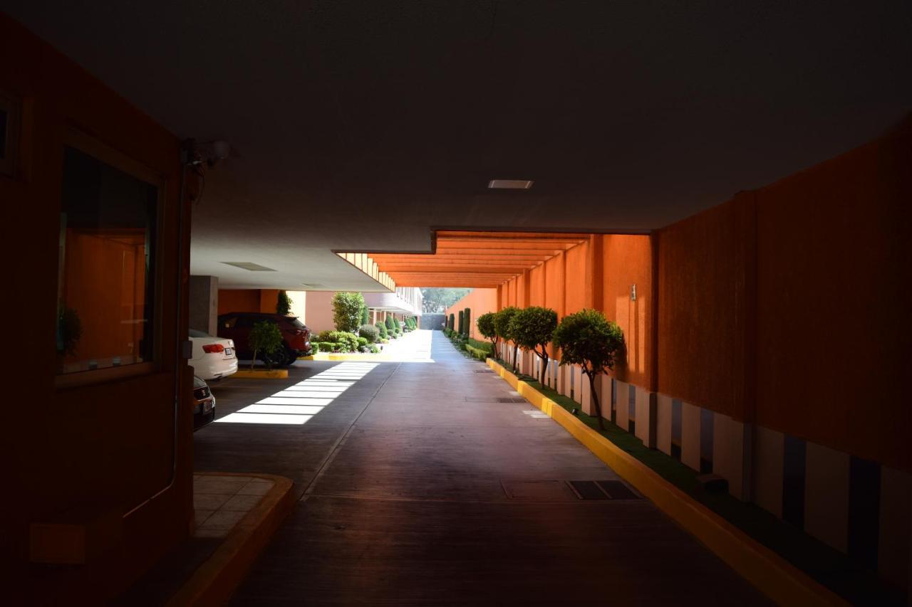 Hotel & Suites La Marquesa 托卢卡 外观 照片